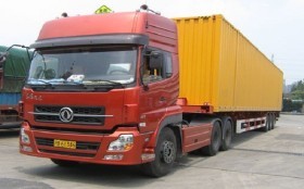 昆山至久治縣物流專線 高效往返與特種運(yùn)輸（洗掃車）解決方案